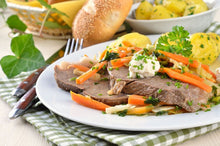 Lade das Bild in den Galerie-Viewer, ry Aged Tafelspitz, Picanha, Top Butt Cap auf traditionelle Art zubereiten: kochen. Einmfach Oberlecker!