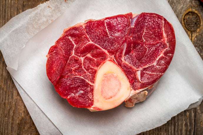 Osso Buco Schmorgericht mit Beinscheiben und  frischer Zitrusnote