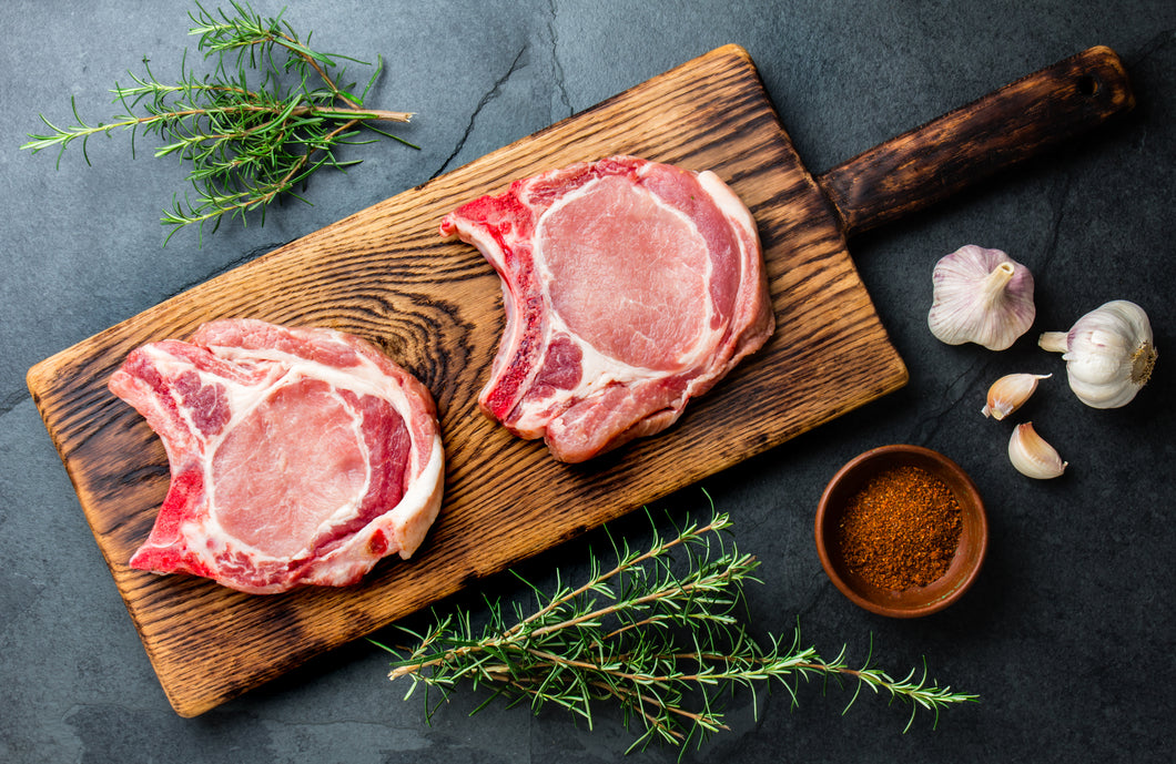 KOTELETT | Steak vom Freilandschwein Duroc ca. 4 cm dick geschnitten mit extra Fettrand